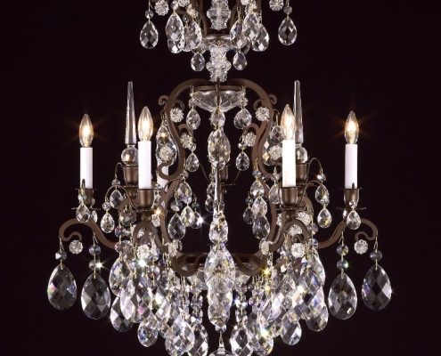 Diameter: 23 inches<br>Length: 29 inches<br>Lights: 6<br>Crystal: HH, HG, SP, ST<br>Finish: Gold, Silver