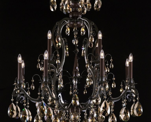 Diameter: 33 inches<br>Length: 43 inches<br>Lights: 12<br>Crystal: HH, HG, SP, ST<br>Finish: Gold, Silver